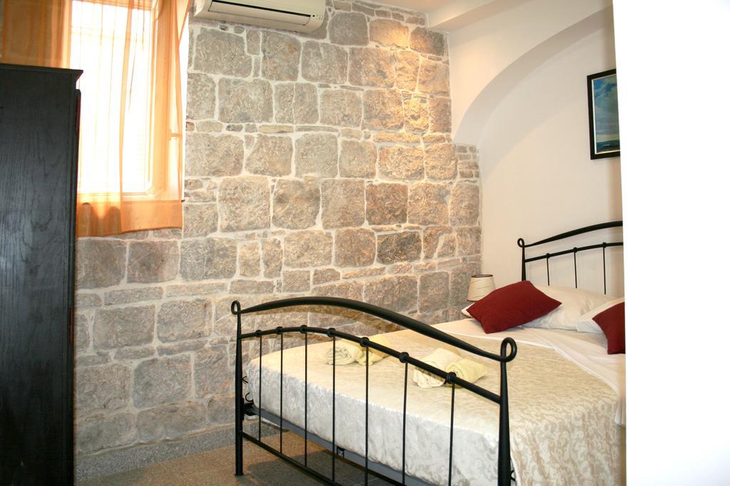 Rooms And Apartments Emily Split Dış mekan fotoğraf